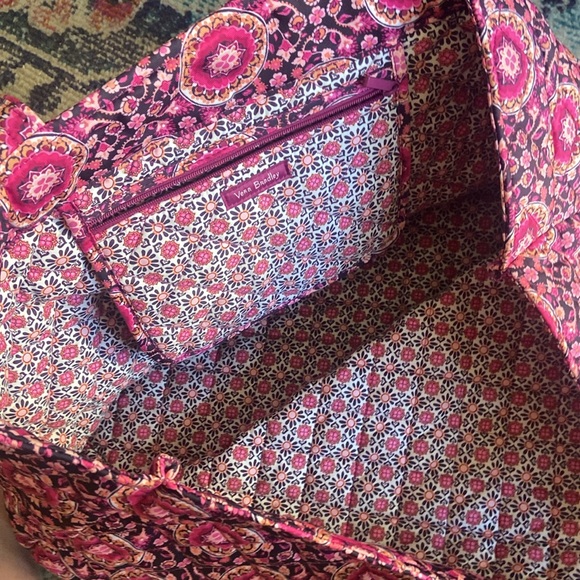 Vera Bradley Pink Patterned Women's Bag - Picture 3 of 3